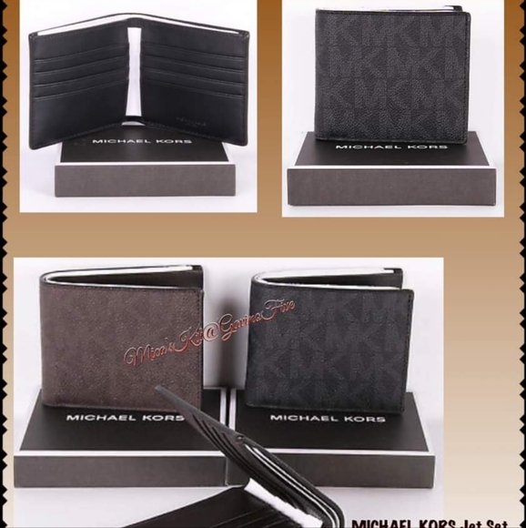 🔥SOLD🔥 Michael Kors Wallet - Picture 2 of 4